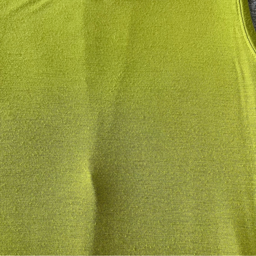 EUC Women's Halogen Split Back Tank Top size Large in Green - Picture 5 of 6